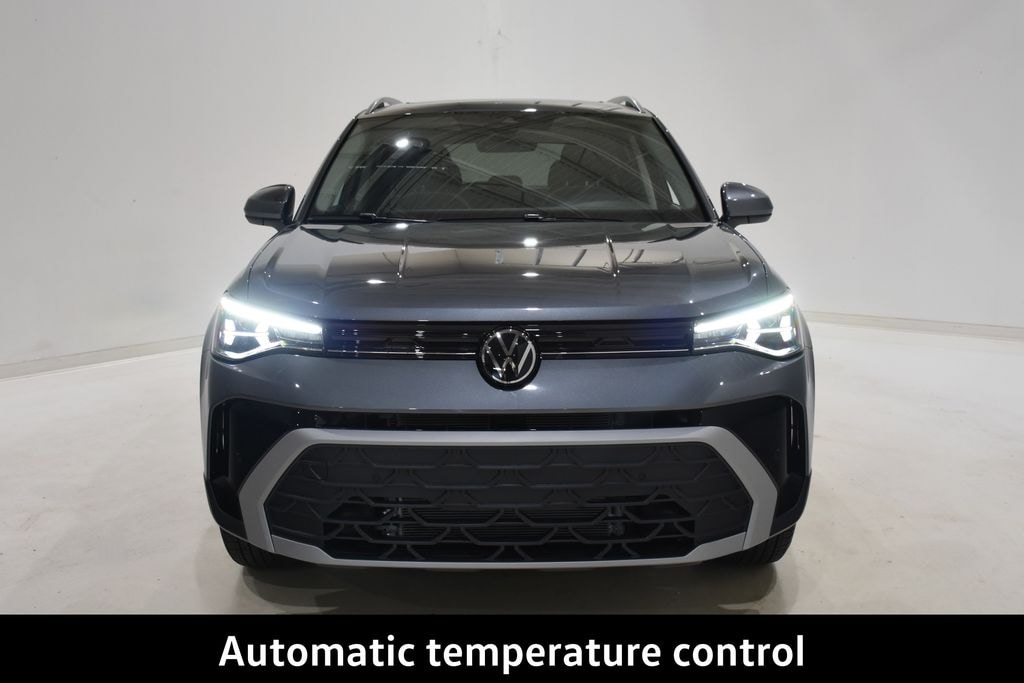 New 2026 Volkswagen Taos 1.5T SE SUV