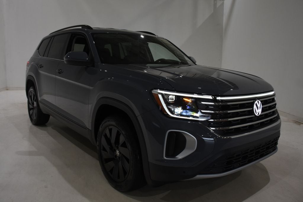 New 2026 Volkswagen Atlas SE w/Technology SUV