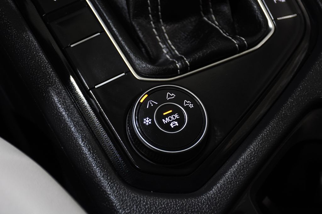 2026 Volkswagen Taos SE - Photo 25