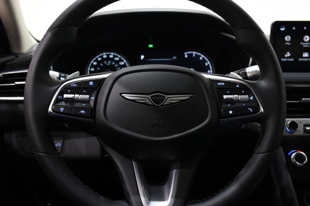 2026 GENESIS G70 Standard - Photo 10