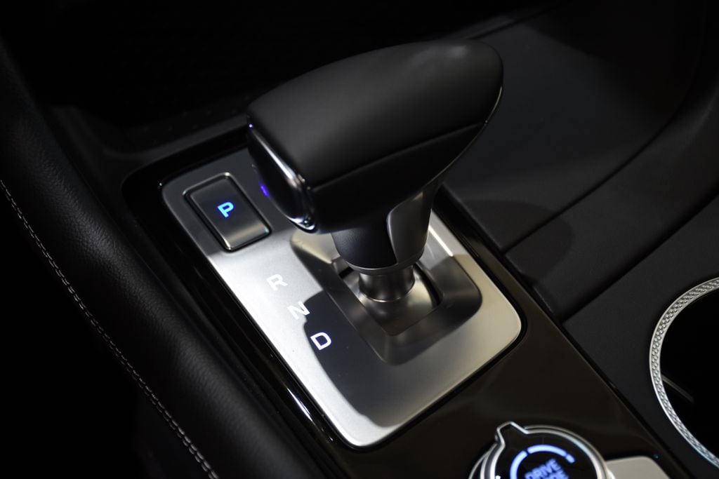 2026 GENESIS G70 Standard - Photo 19