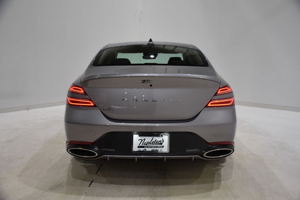 2026 GENESIS G70 Standard - Photo 5