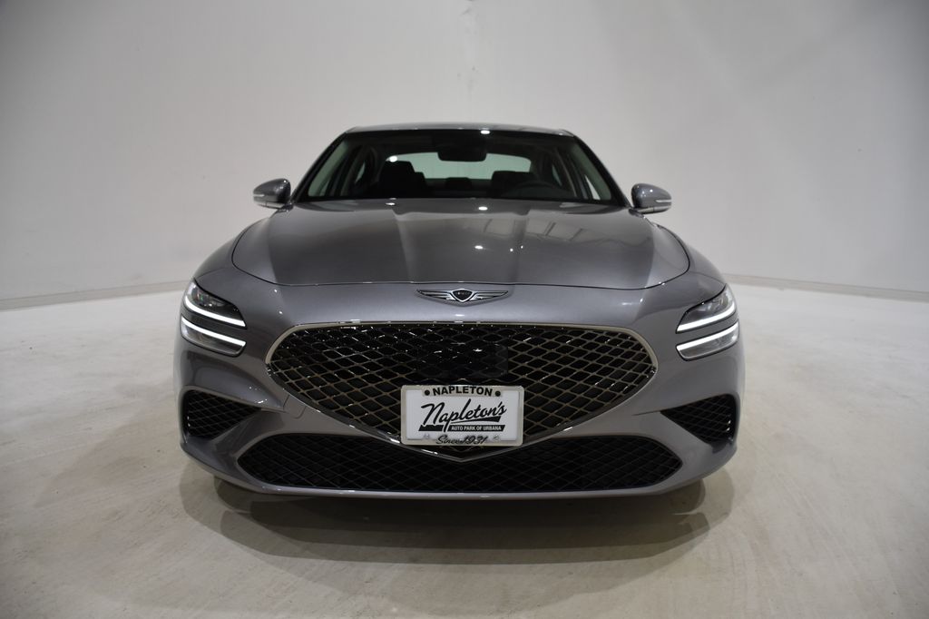 2026 GENESIS G70 Standard - Photo 2