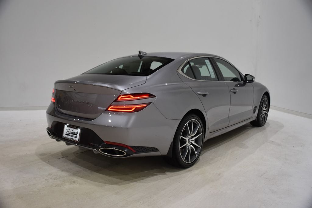 2026 GENESIS G70 Standard - Photo 4