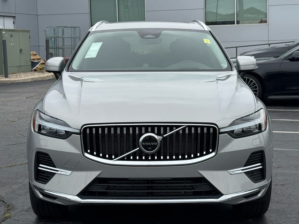 Used 2023 Volvo XC60 Recharge Plug-In Hybrid Ultimate Bright Theme T8 eAWD PHEV