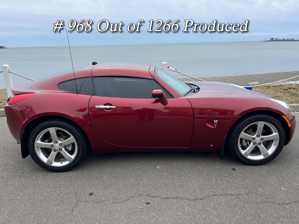 Used 2009 Pontiac Solstice BASE Coupe