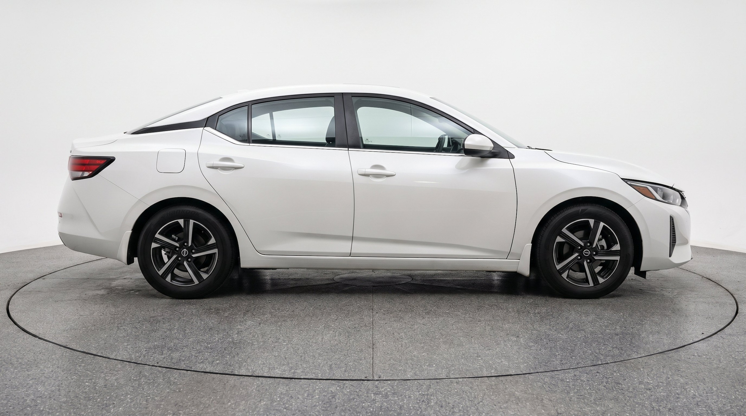 Thumbnail: 2025 Nissan Sentra - 9