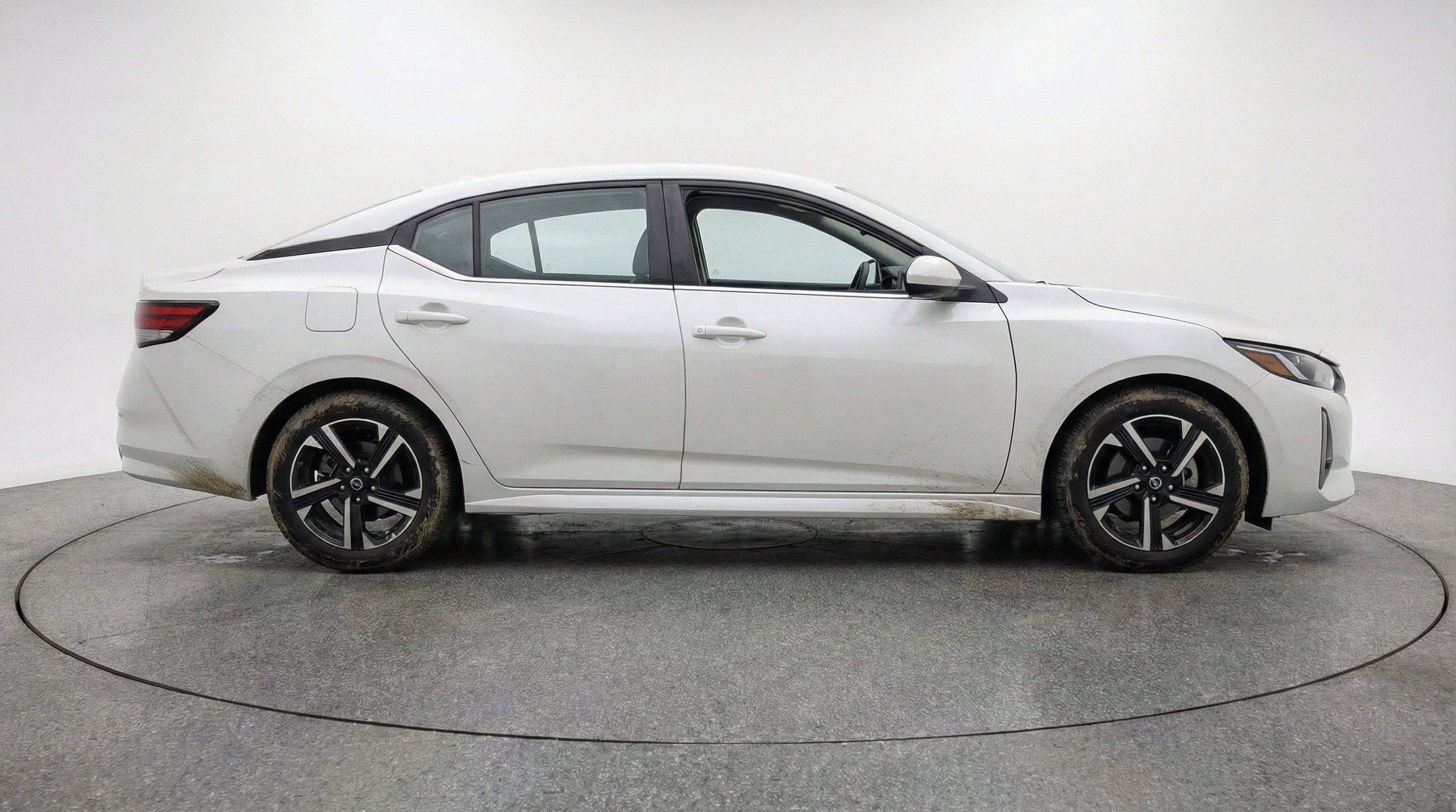 Thumbnail: 2025 Nissan Sentra - 3