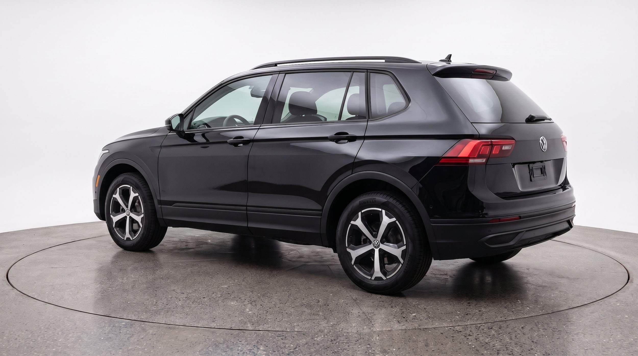 Thumbnail: 2026 Volkswagen Tiguan - 5