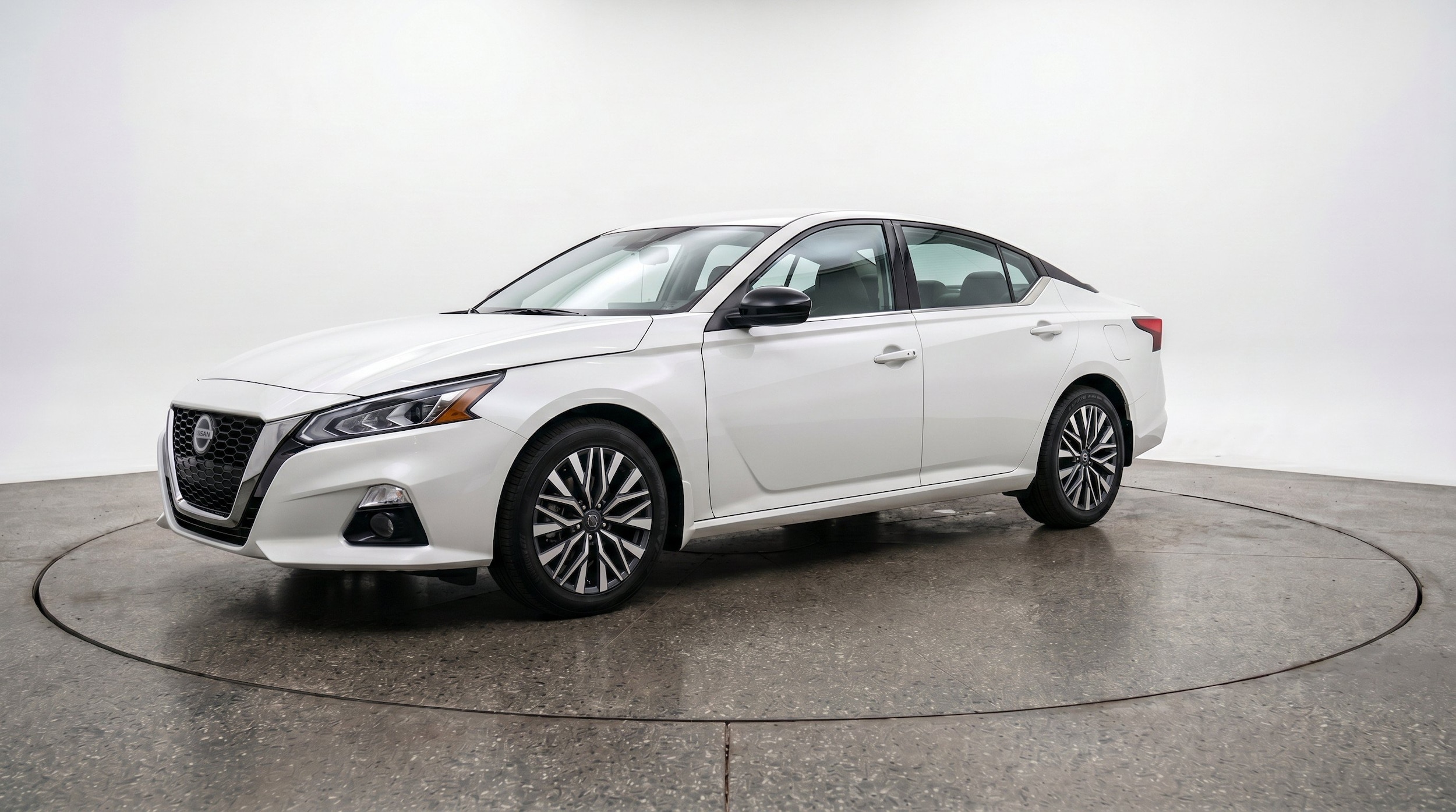 Thumbnail: 2025 Nissan Altima - 2