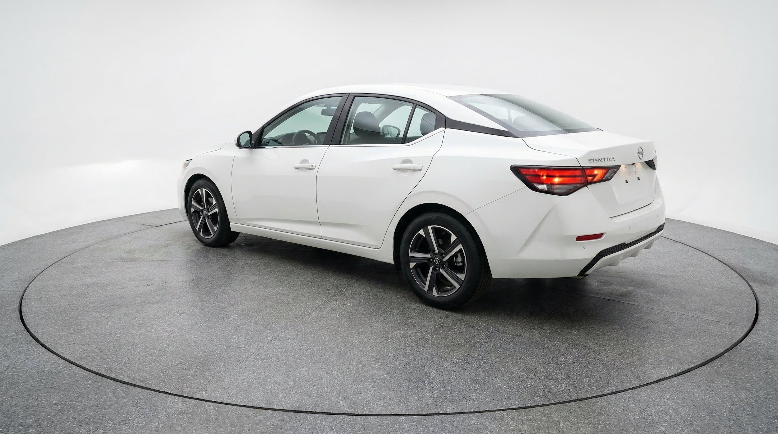 Thumbnail: 2025 Nissan Sentra - 5
