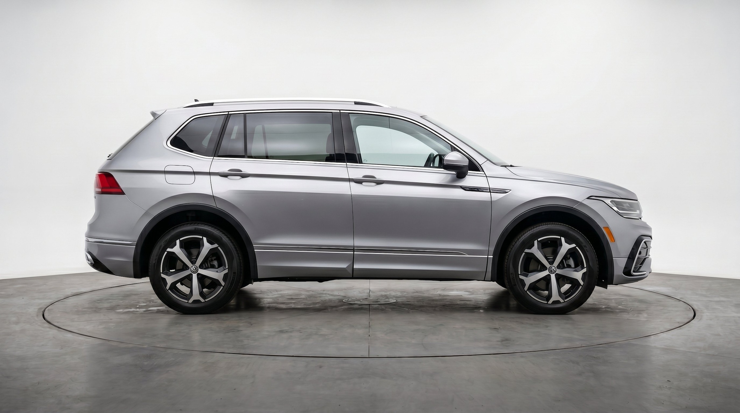 Thumbnail: 2026 Volkswagen Tiguan - 10