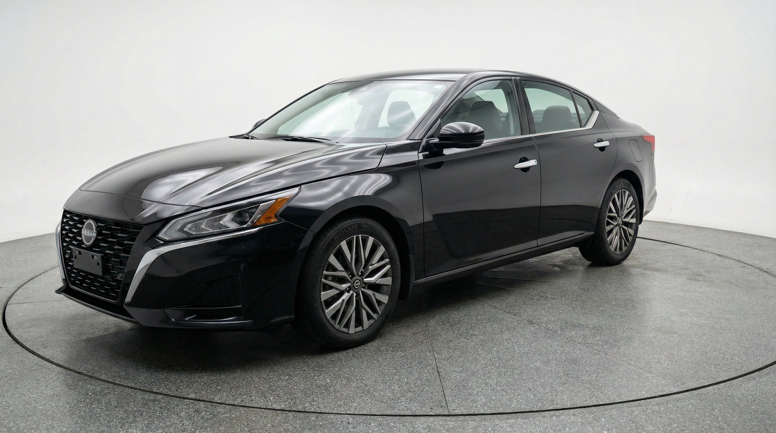 Thumbnail: 2025 Nissan Altima - 2