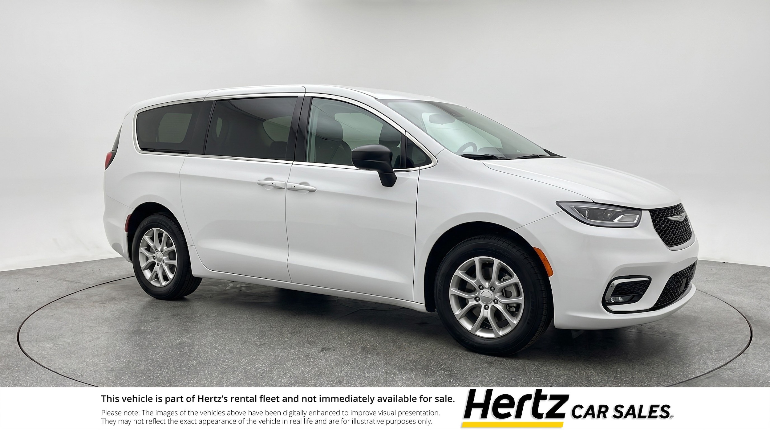 2024 Chrysler Voyager