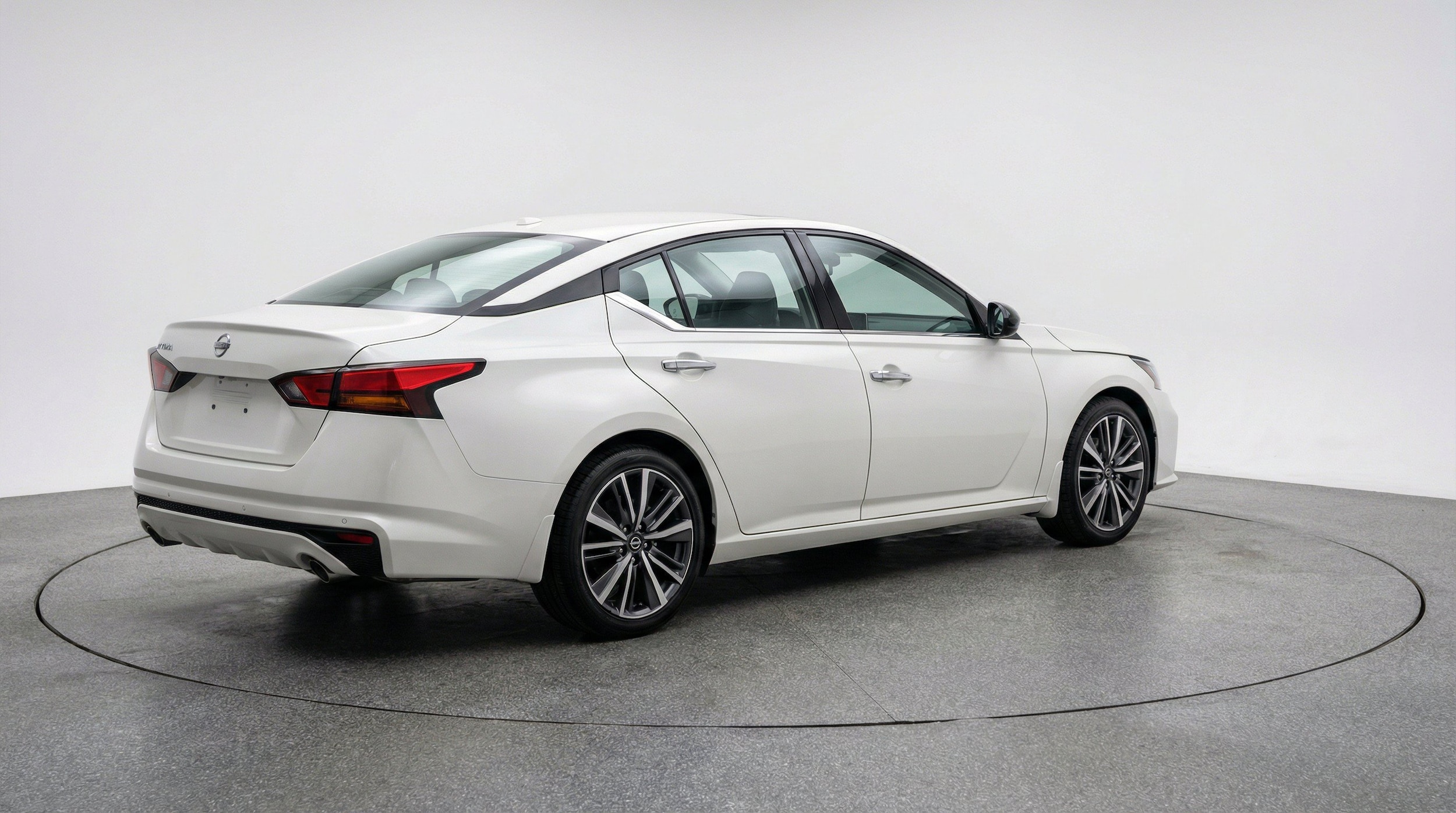 Thumbnail: 2025 Nissan Altima - 9