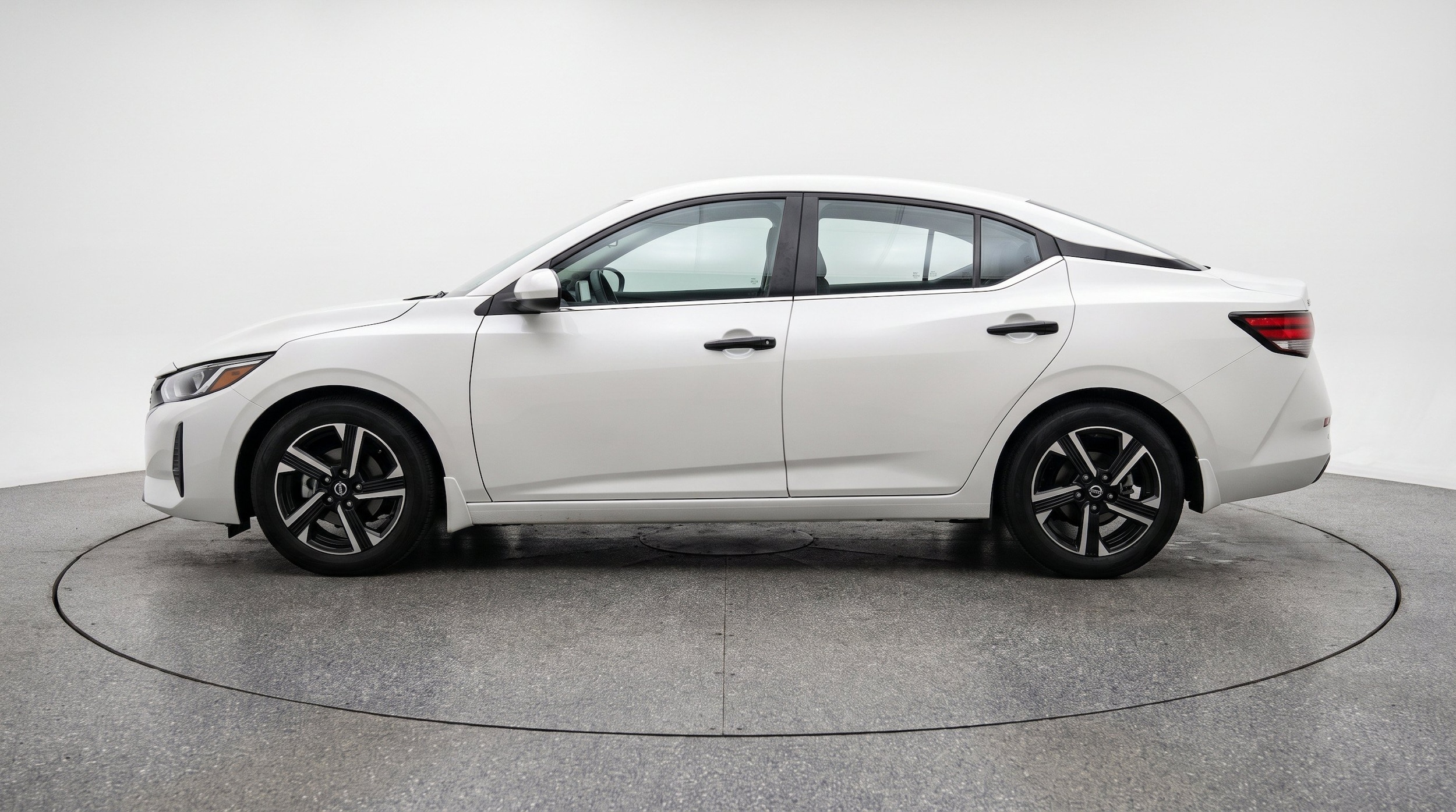 Thumbnail: 2025 Nissan Sentra - 3