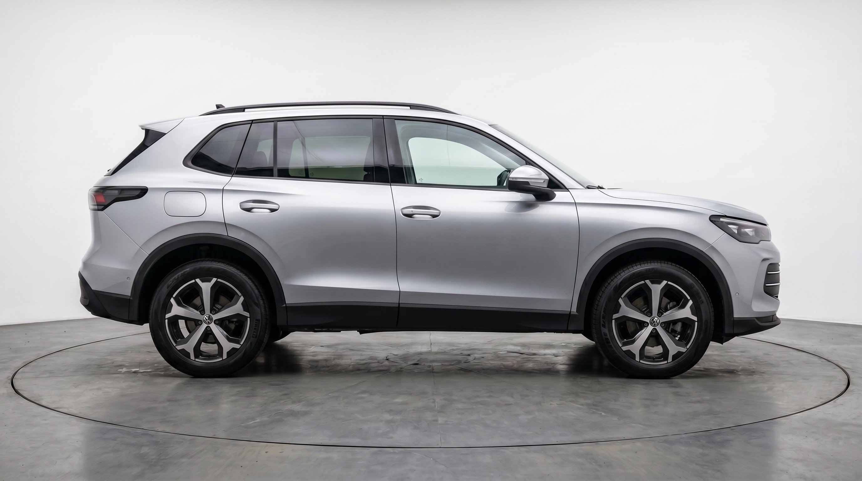 Thumbnail: 2026 Volkswagen Tiguan - 10
