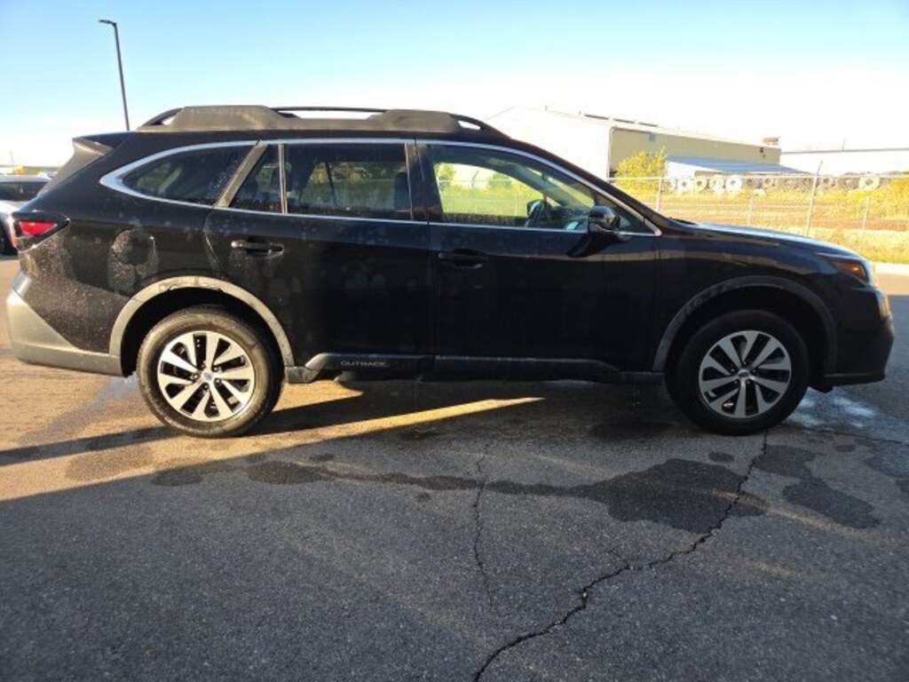 Used 2020 Subaru Outback Premium SUV