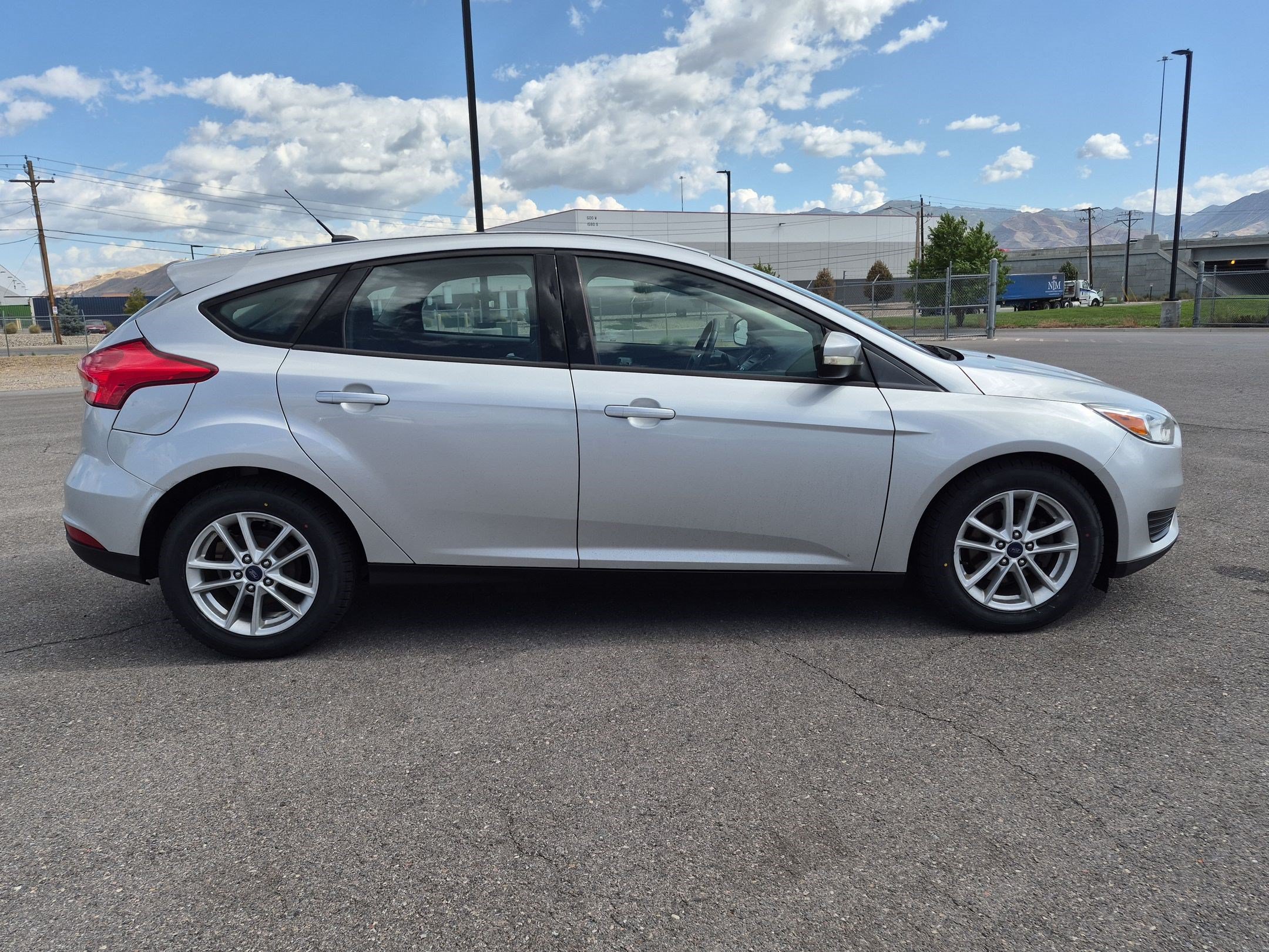Used 2015 Ford Focus SE Hatchback