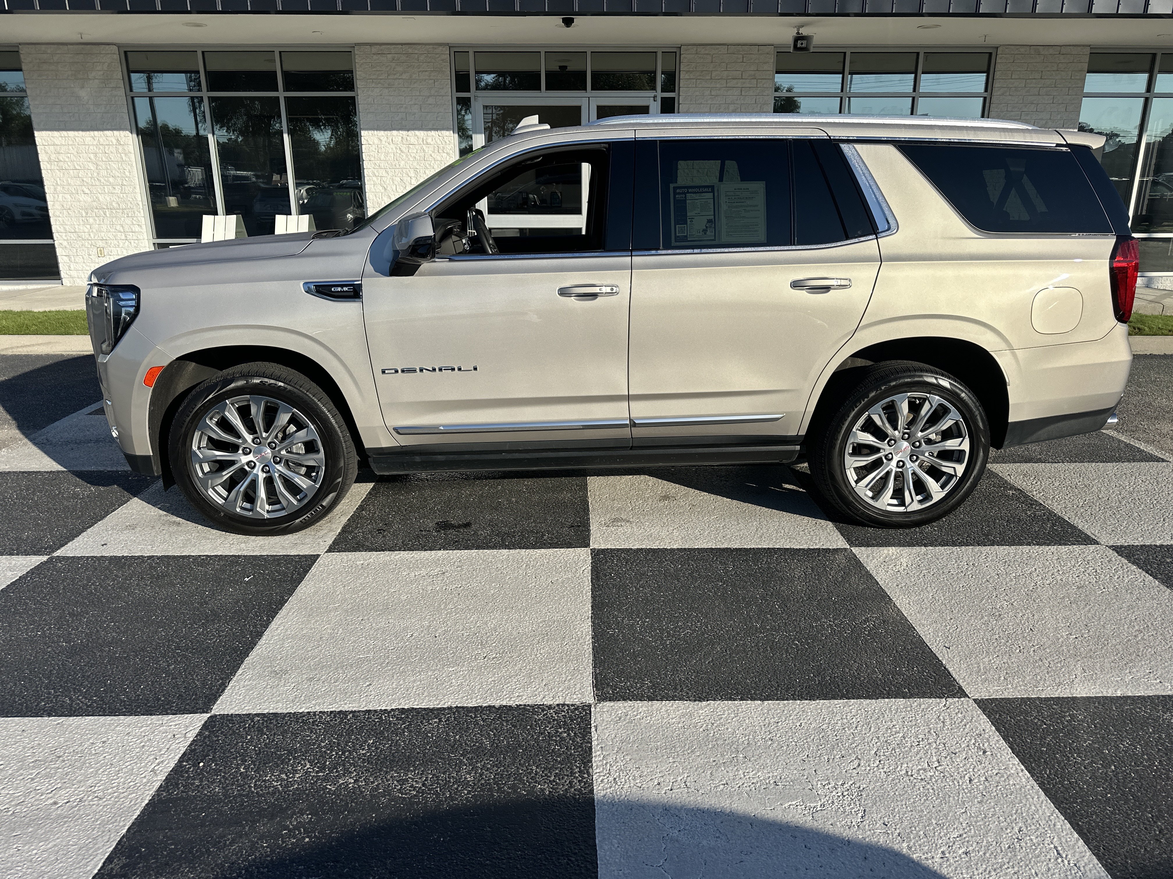 2023 GMC Yukon