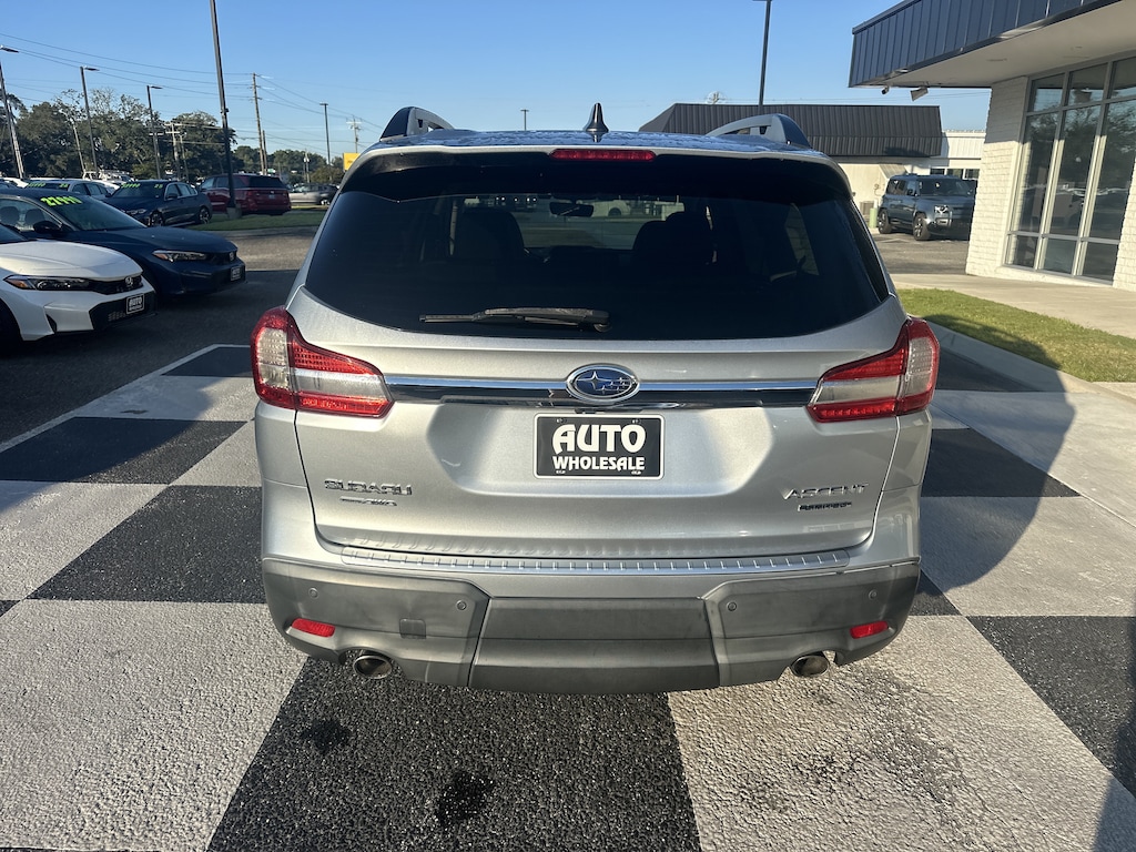 Used 2019 Subaru Ascent Limited 8-Passenger SUV