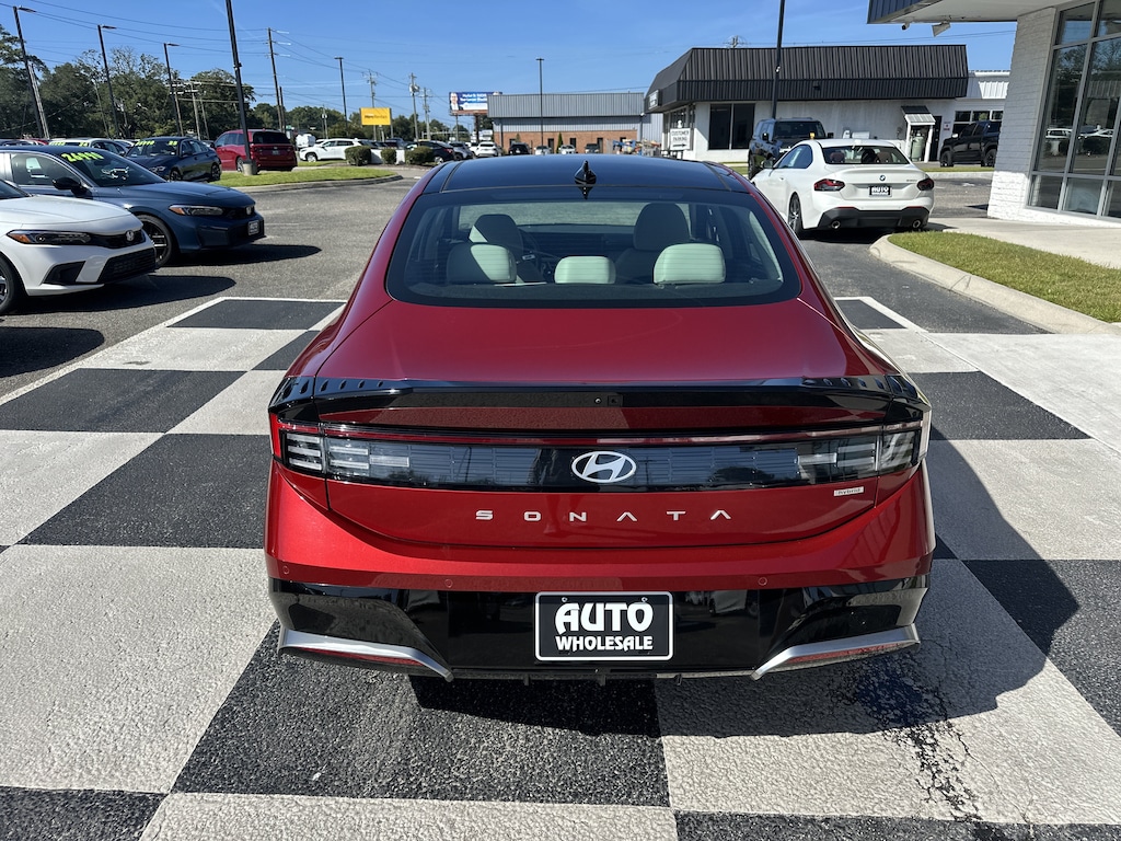 Used 2025 Hyundai Sonata Hybrid Limited Sedan