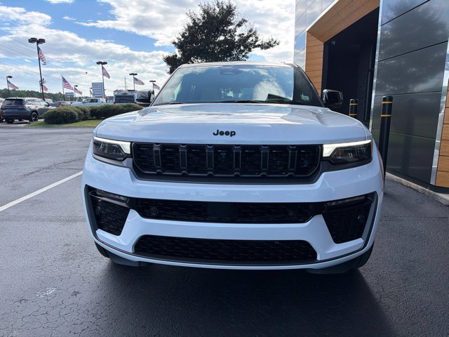 New 2027 Jeep Grand Cherokee Summit 4X4 SUV
