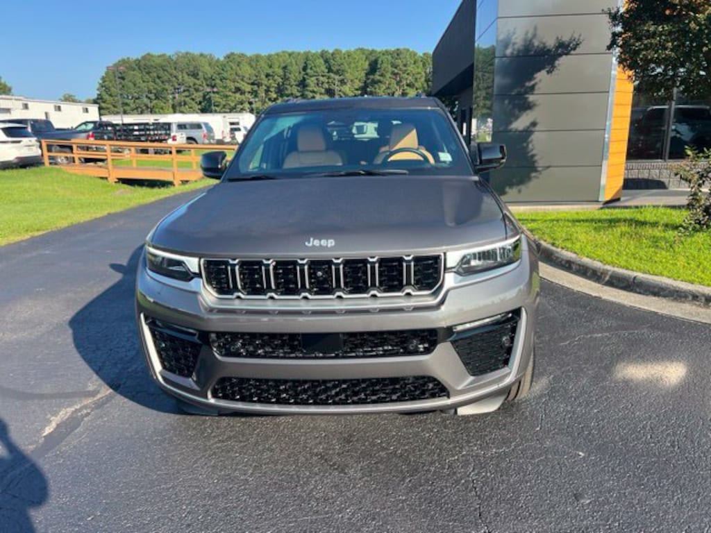 New 2026 Jeep Grand Cherokee L Summit 4X4 SUV