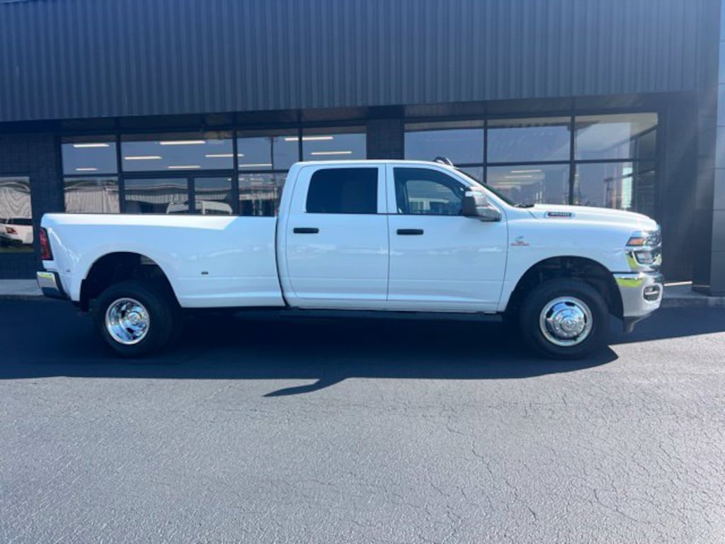 New 2026 Ram 3500 Tradesman 4X4 Crew Cab