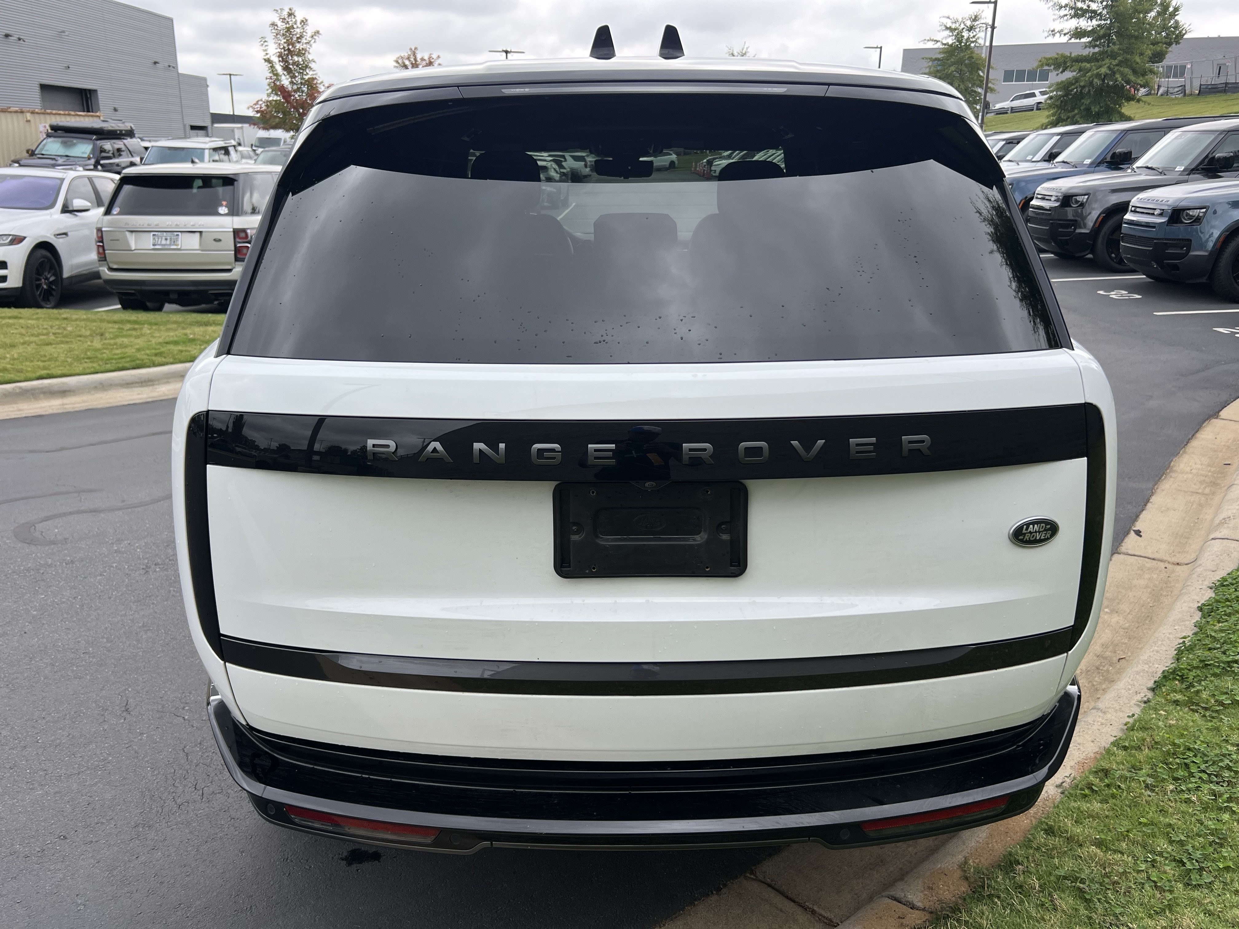 Used 2023 Land Rover Range Rover SE SUV