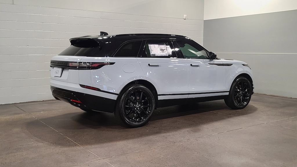 Used 2026 Land Rover Range Rover Velar Dynamic SE SUV