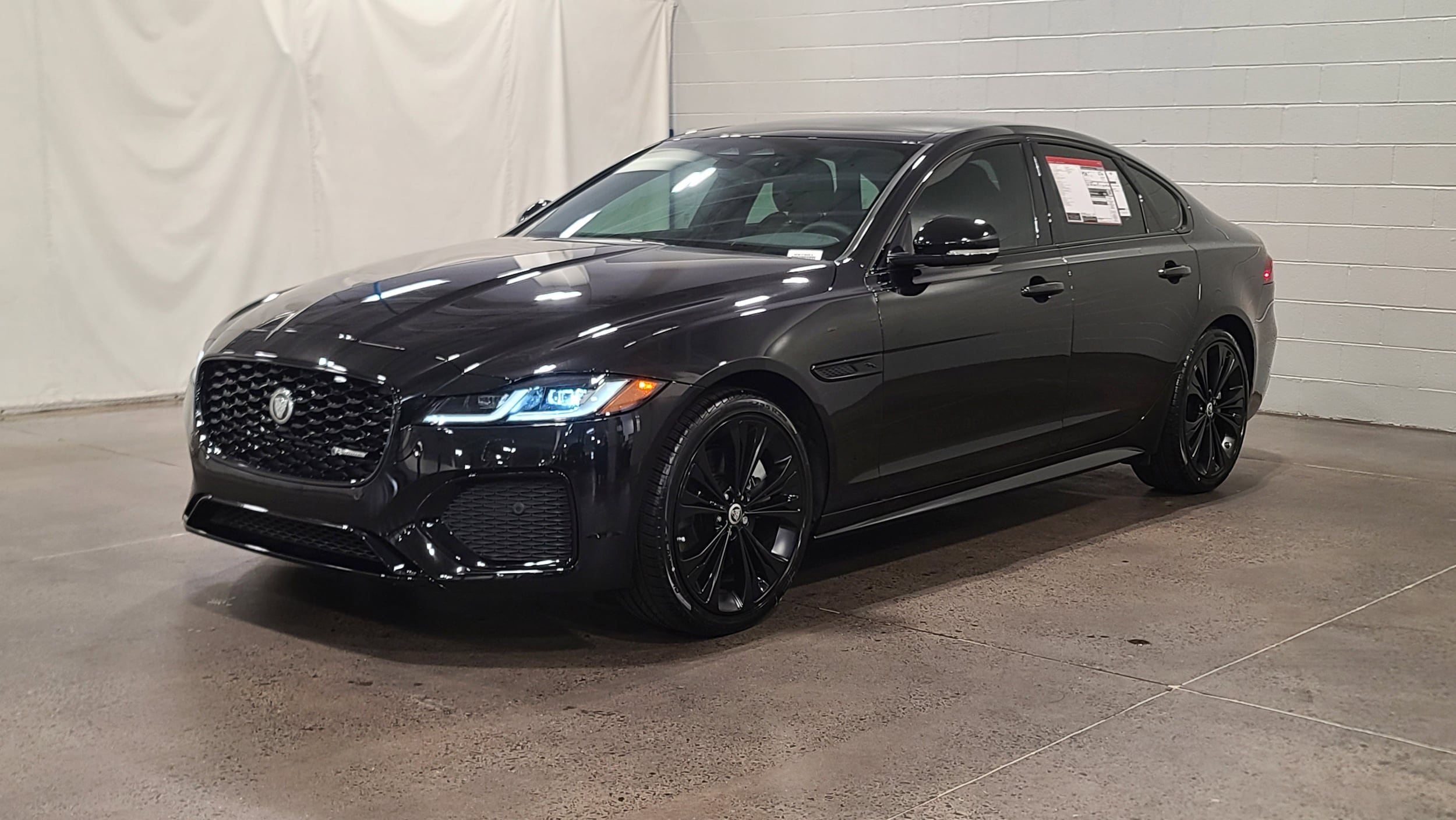 2024 Jaguar XF R-Dynamic SE