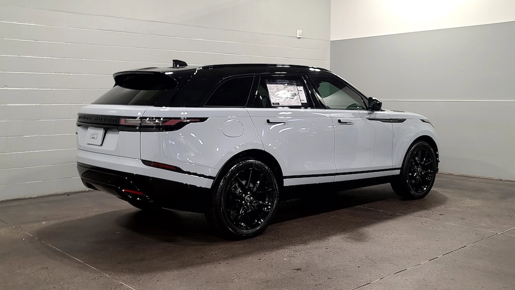Used 2026 Land Rover Range Rover Velar Dynamic SE SUV