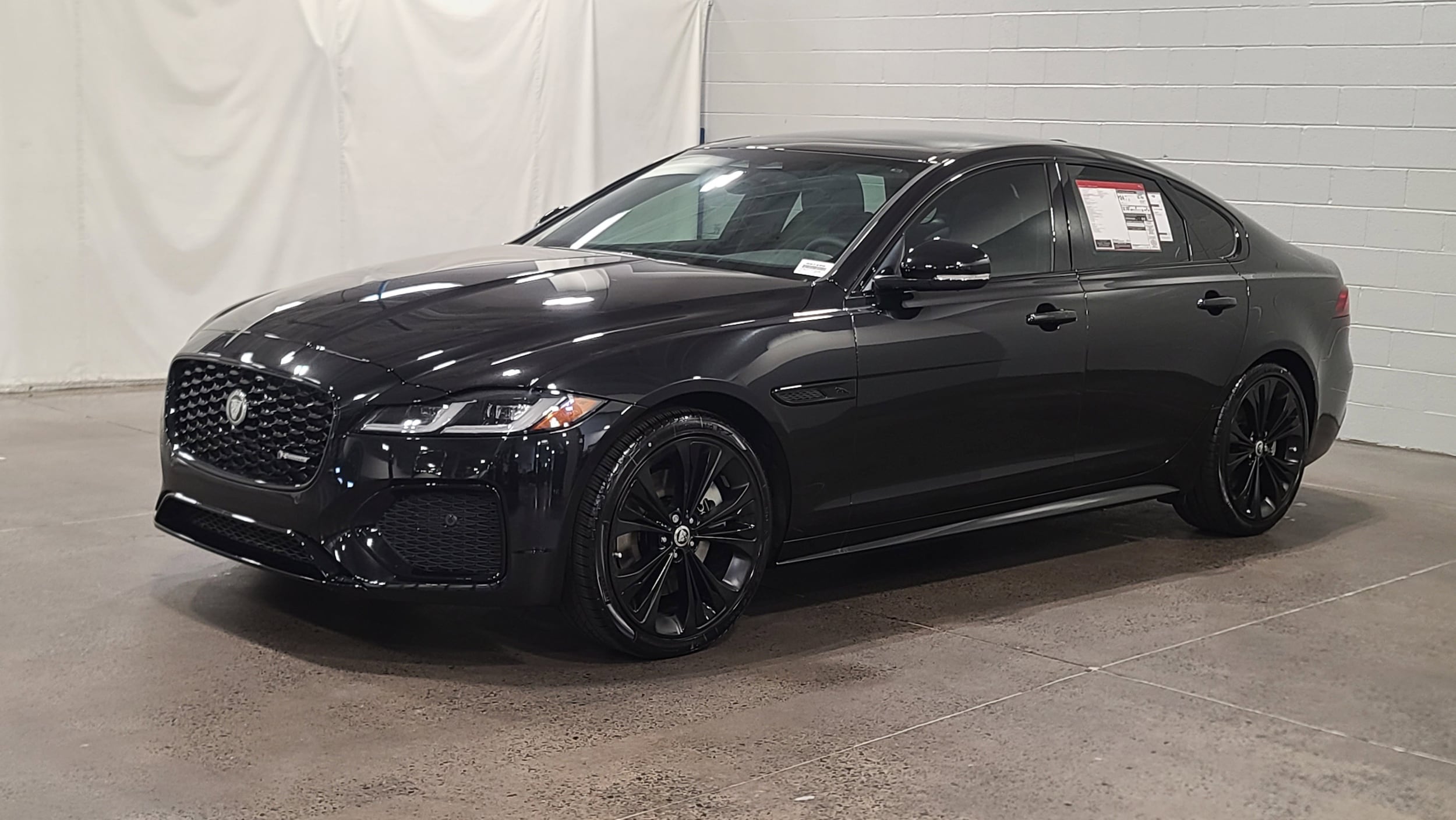 2024 Jaguar XF R-Dynamic SE