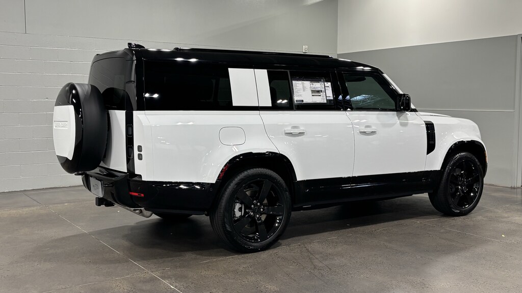Used 2026 Land Rover Defender X-Dynamic SE SUV