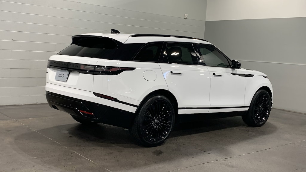 Used 2026 Land Rover Range Rover Velar Dynamic SE SUV