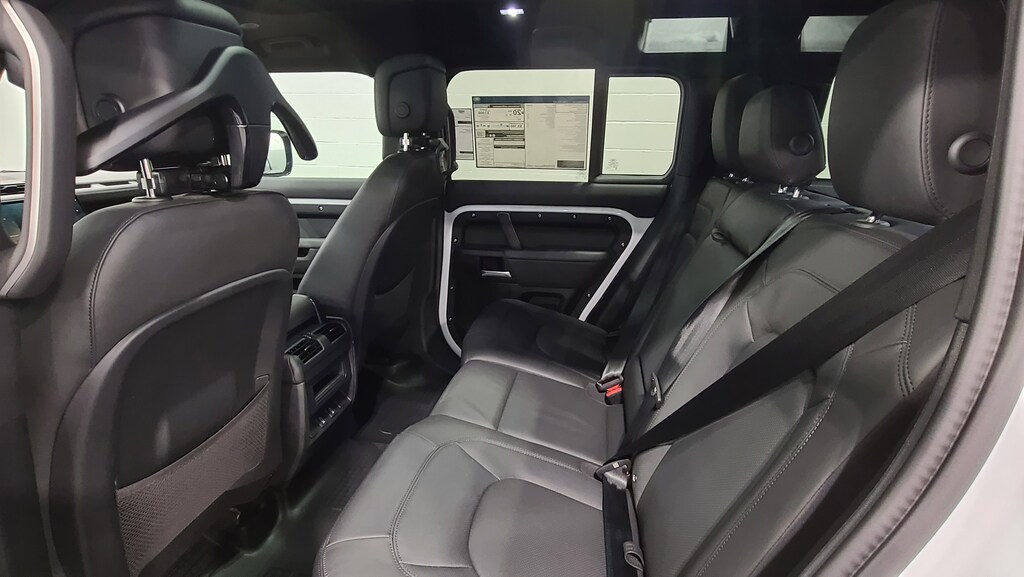 Used 2026 Land Rover Defender X-Dynamic SE SUV