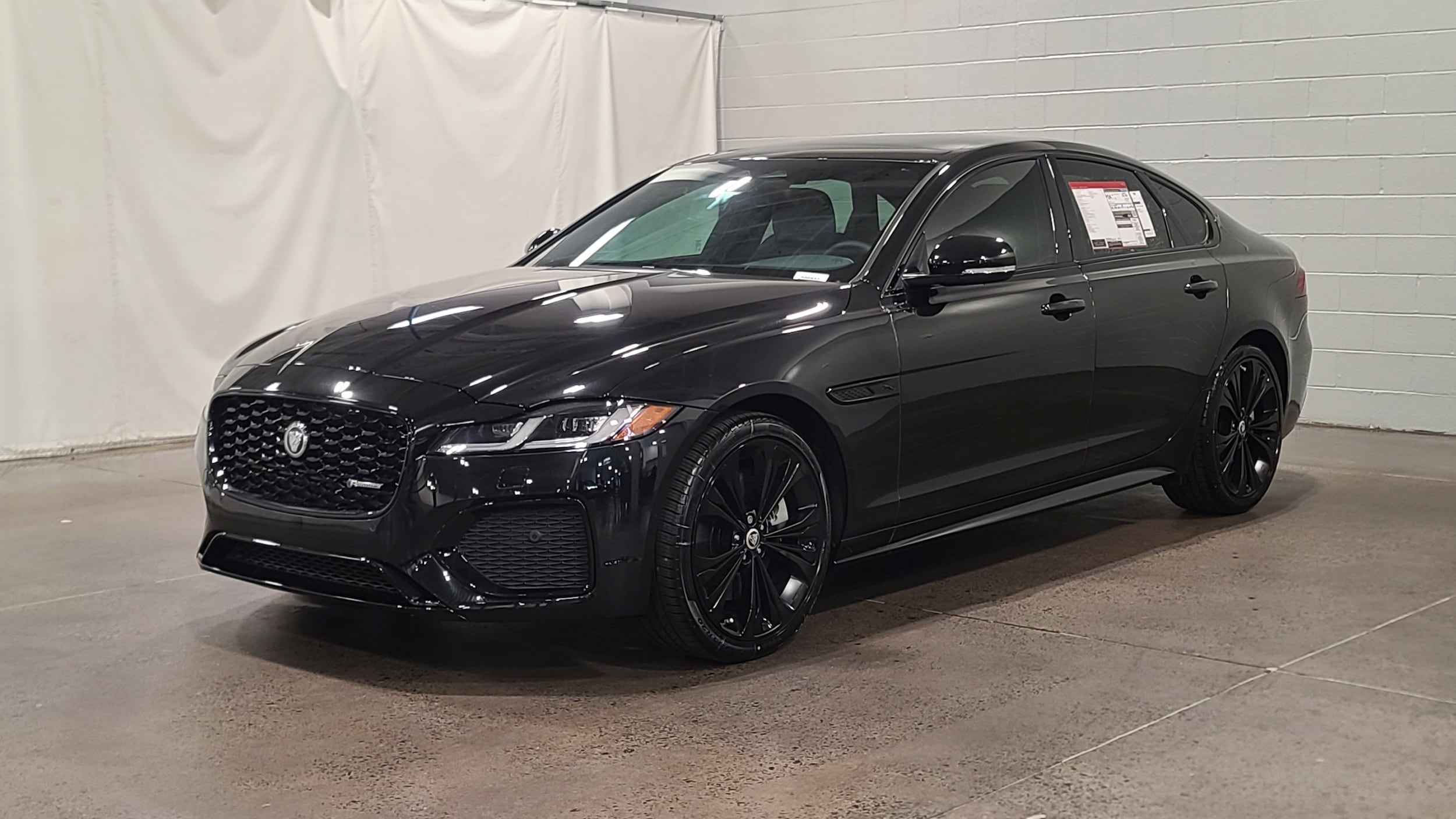 2024 Jaguar XF R-Dynamic SE