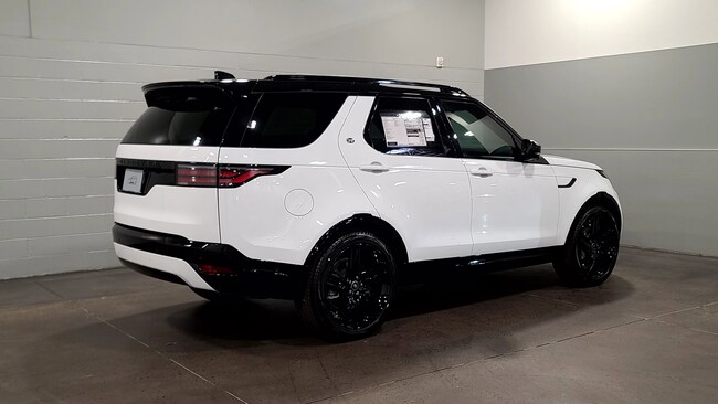 2026 Land Rover Discovery Dynamic SE SUV