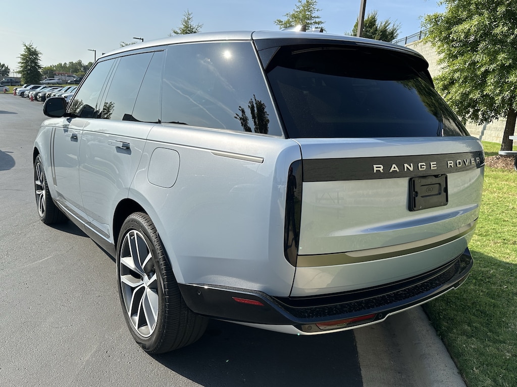 Certified 2025 Land Rover Range Rover SE SUV