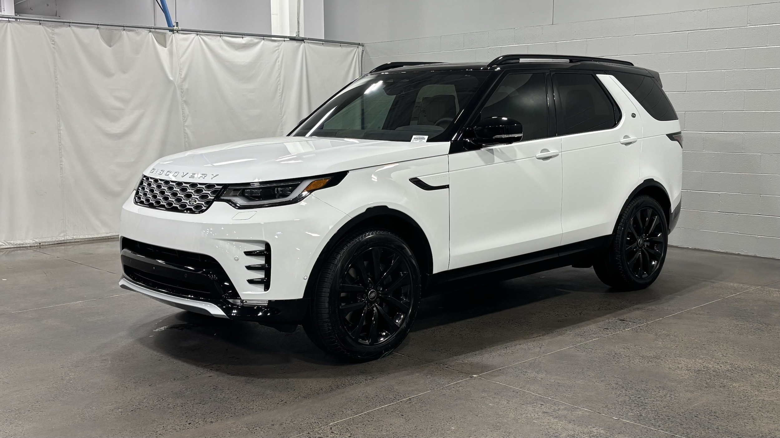 2026 Land Rover Discovery