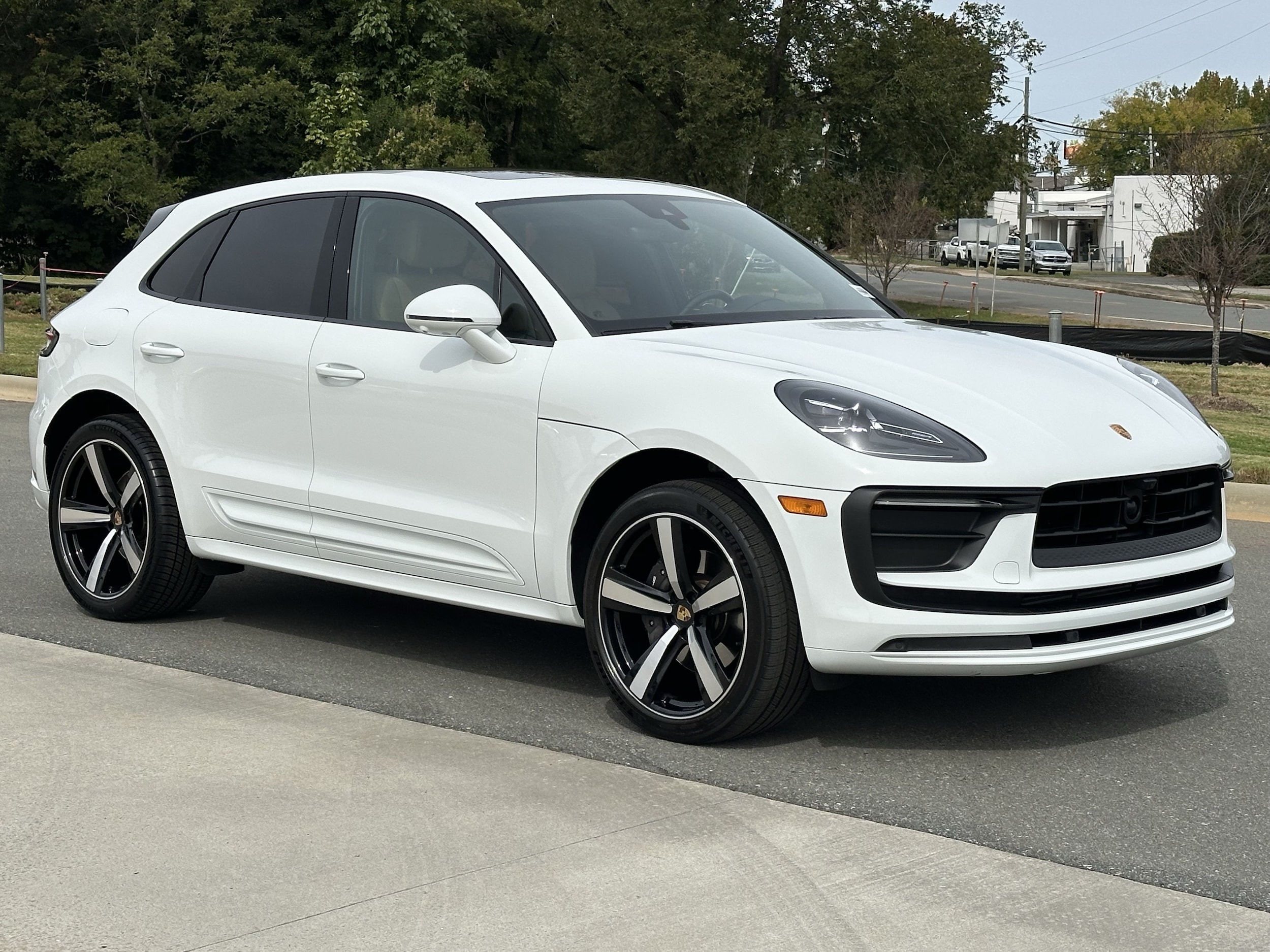 2023 Porsche Macan