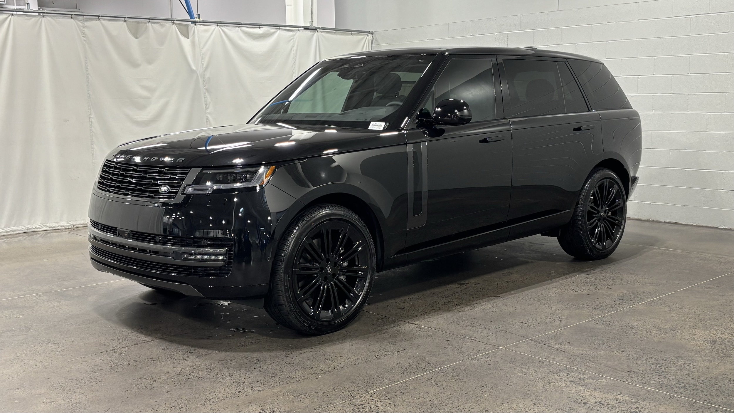 2027 Land Rover Range Rover SE
