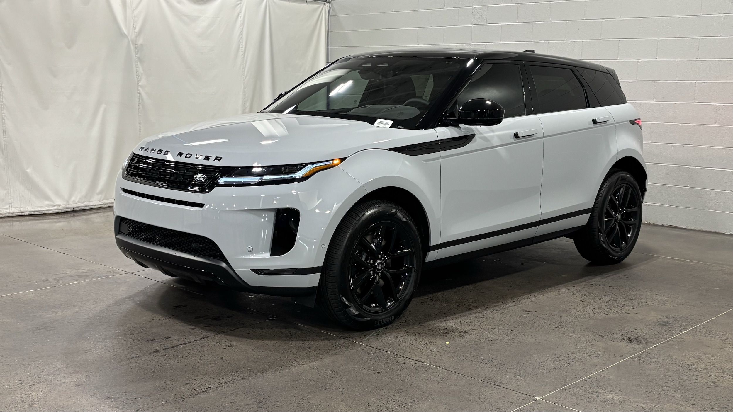 2026 Land Rover Range Rover Evoque