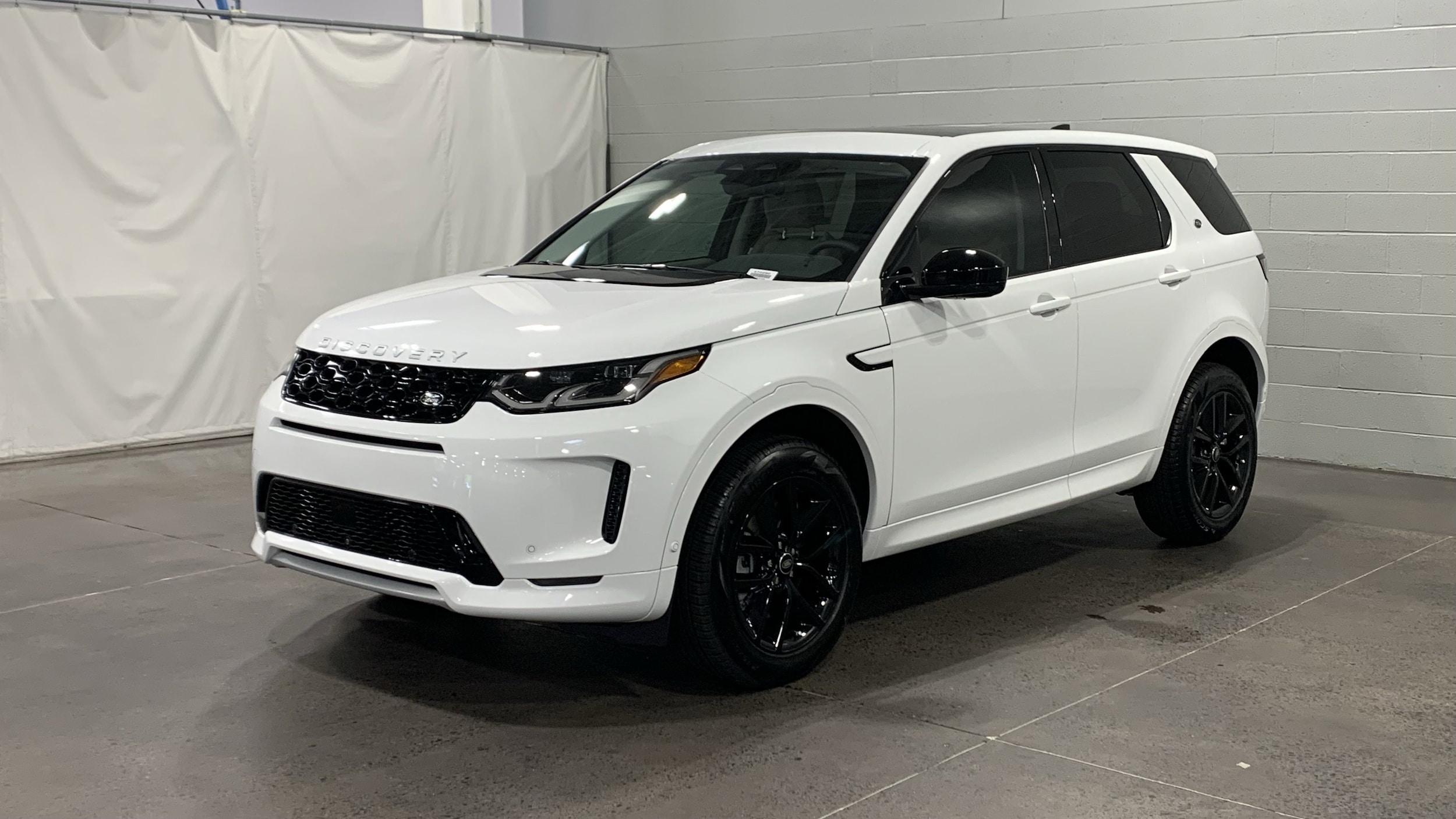 2025 Land Rover Discovery Sport
