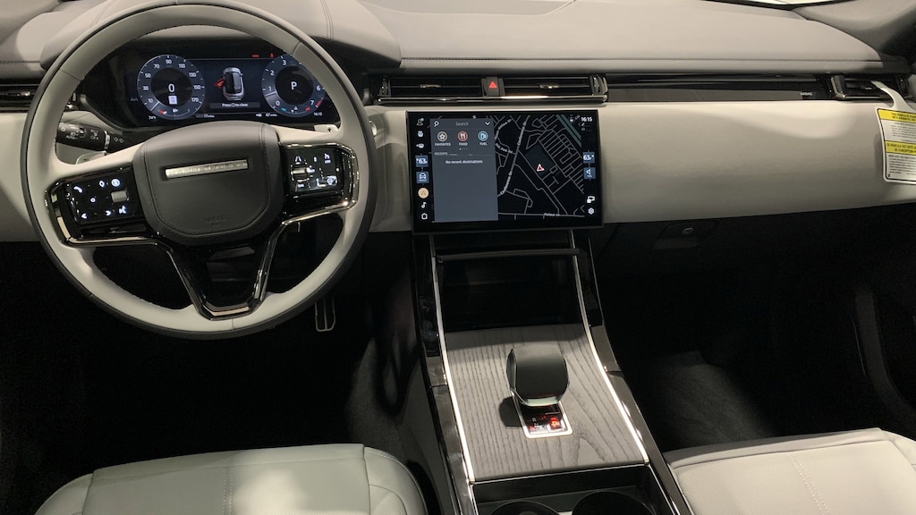 Used 2026 Land Rover Range Rover Velar Dynamic SE SUV