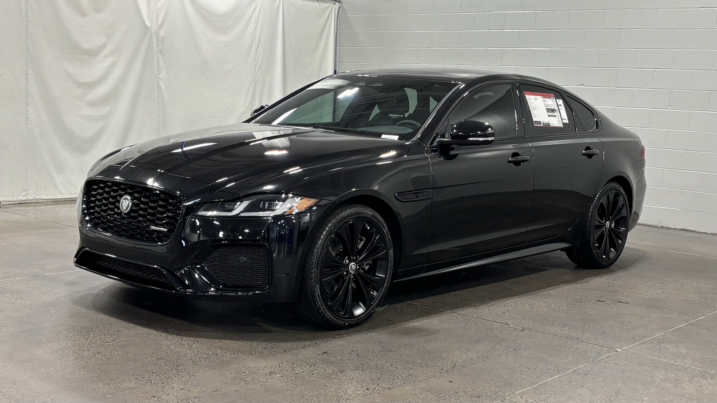 2024 Jaguar XF R-Dynamic SE