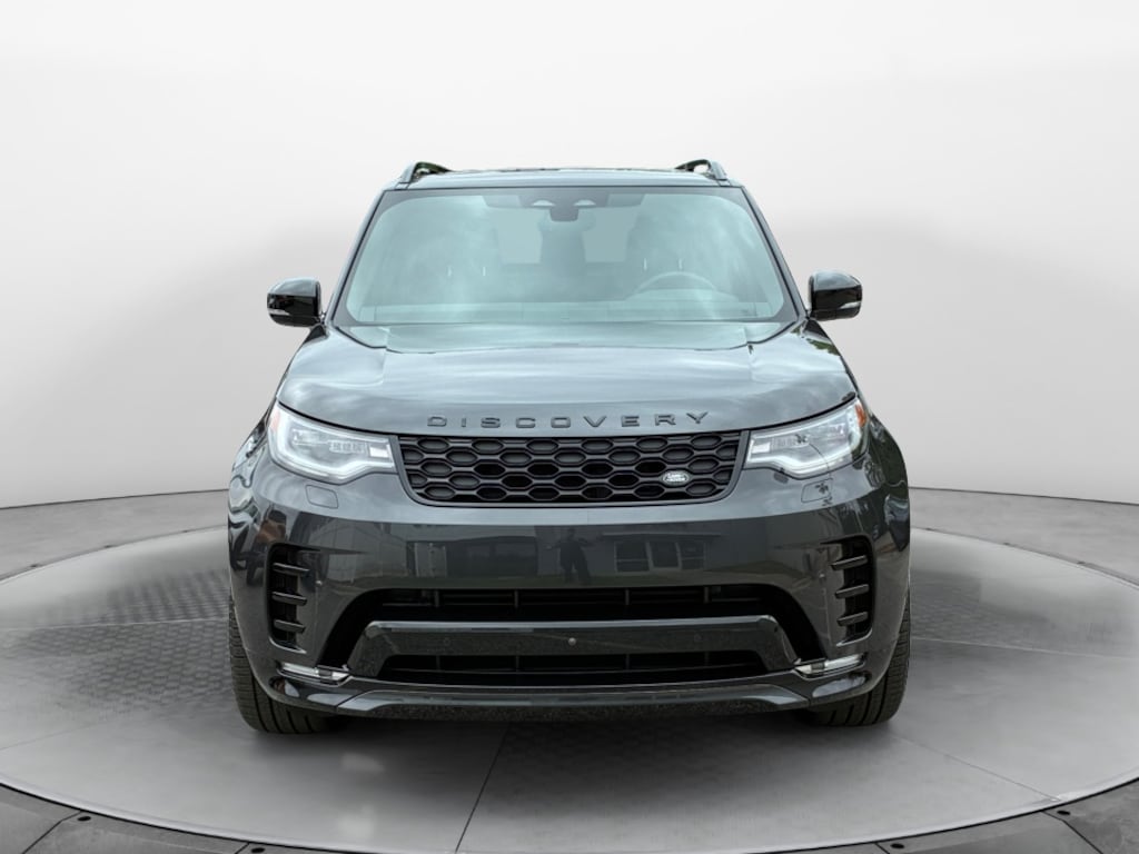 Used 2025 Land Rover Discovery Dynamic SE SUV