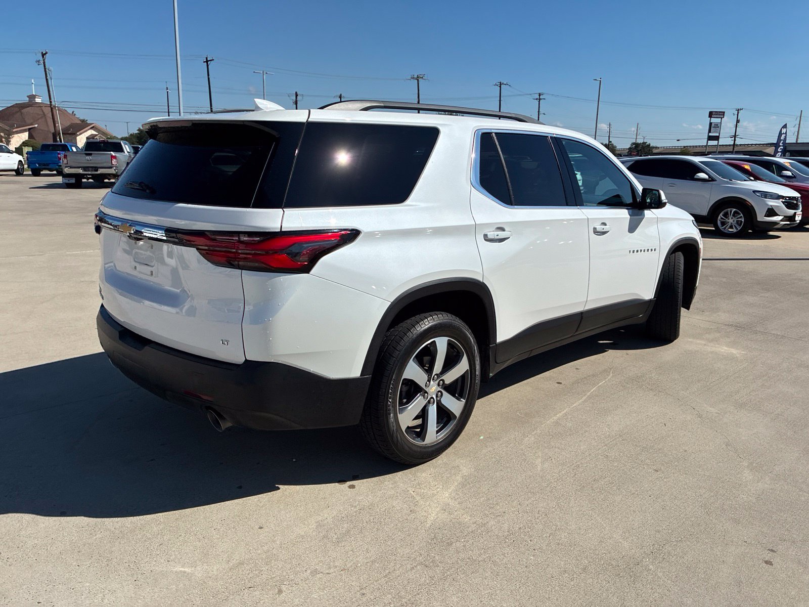 Used 2022 Chevrolet Traverse LT Leather SUV