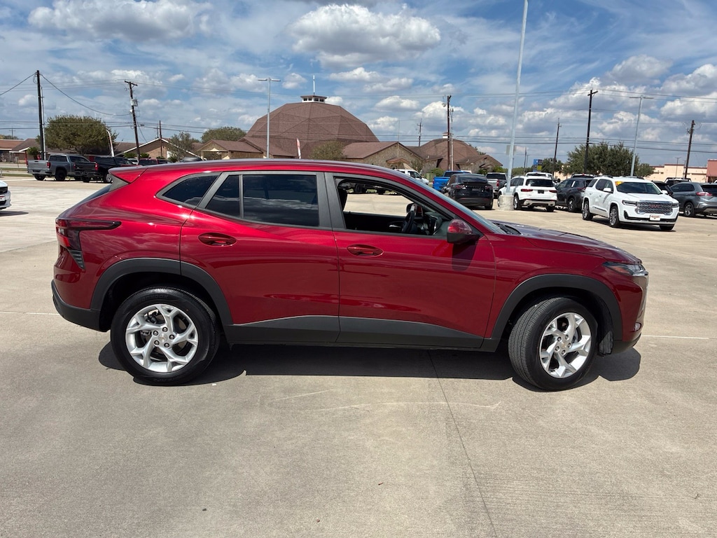 Used 2025 Chevrolet Trax LS SUV